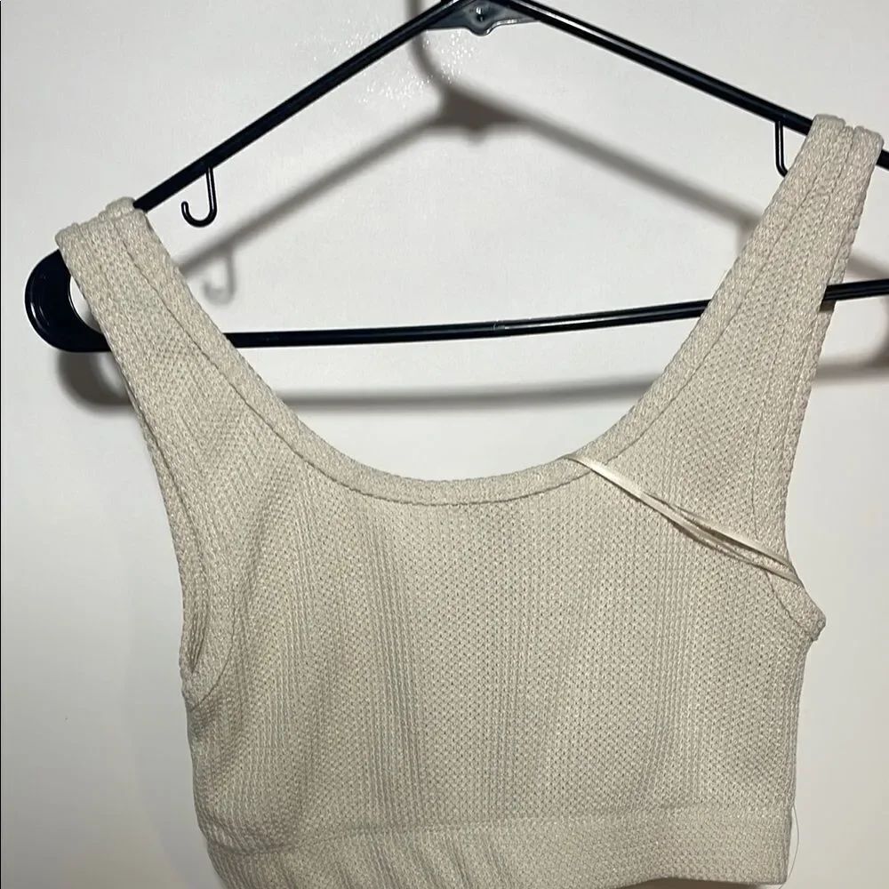 Cream Ribbed Buttoned Crop Tank Top - Picture 3 of 6